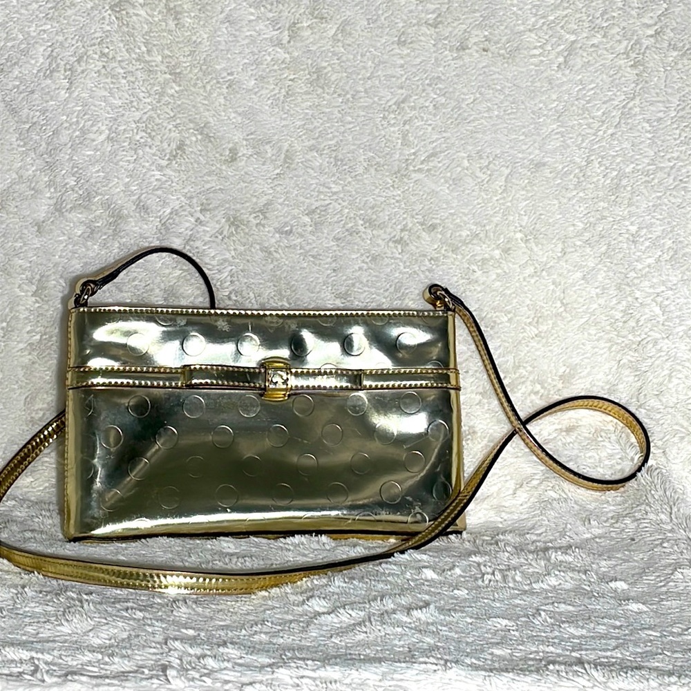 KATE SPADE Gold Amy Camellia Street Crossbody Bag Purse. EUC